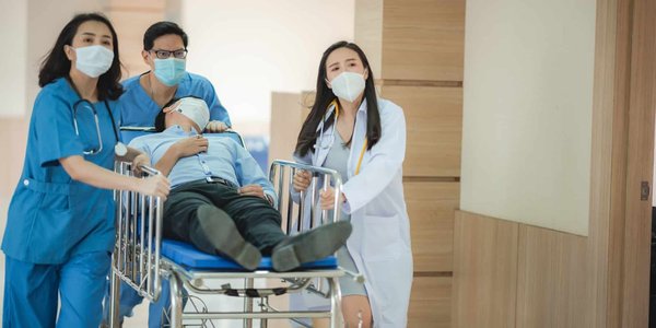 Comment agir efficacement en cas d'urgence médicale pendant la nuit ?